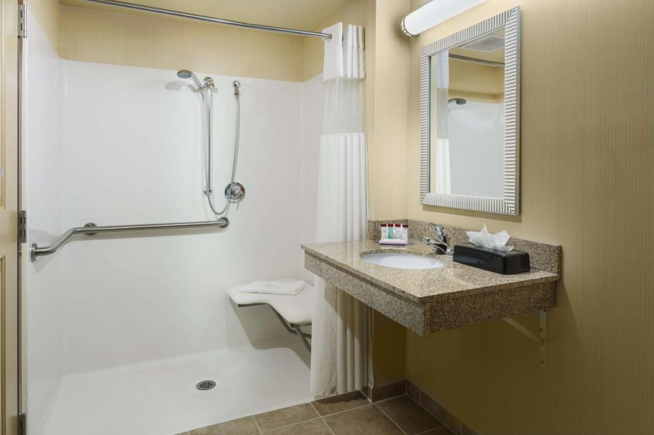 Roosevelt Grand Dakota Surestay Collection By Western Hotel