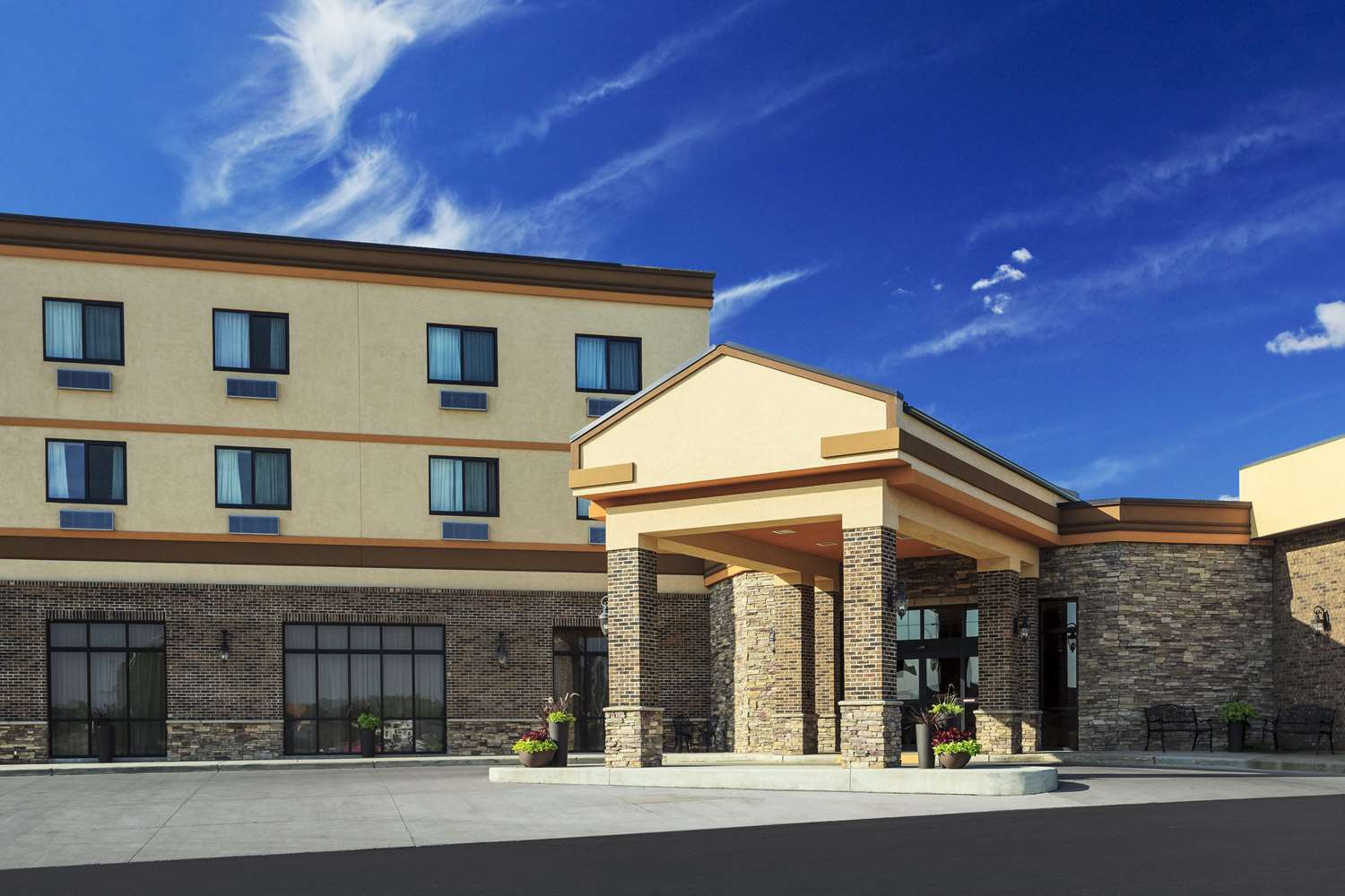 Hotel Roosevelt Grand Dakota Surestay Collection By Western Dickinson