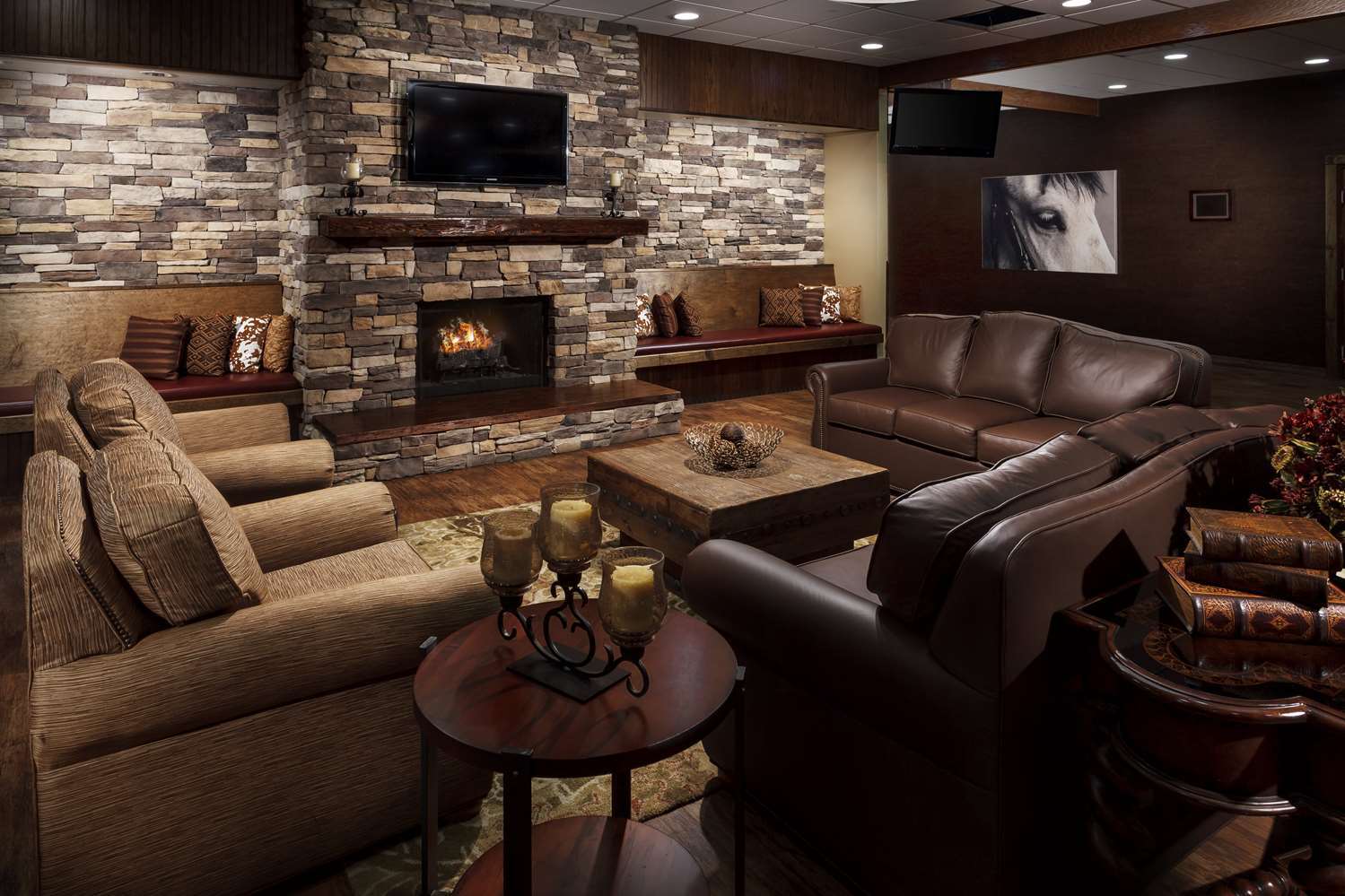 Roosevelt Grand Dakota Surestay Collection By Western Dickinson
